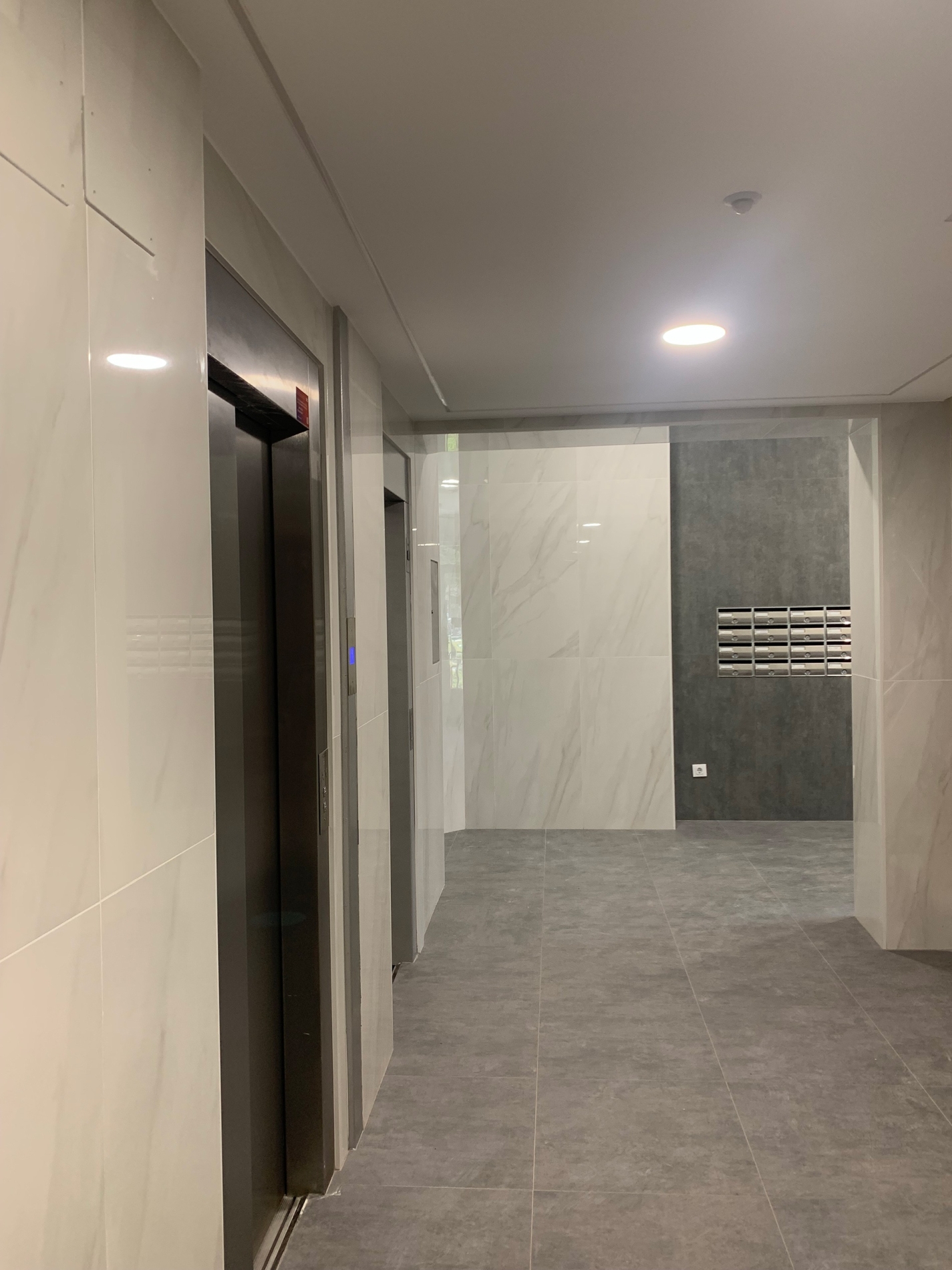 Reforma de portal en Elviña (Coruña) - Foto 4
